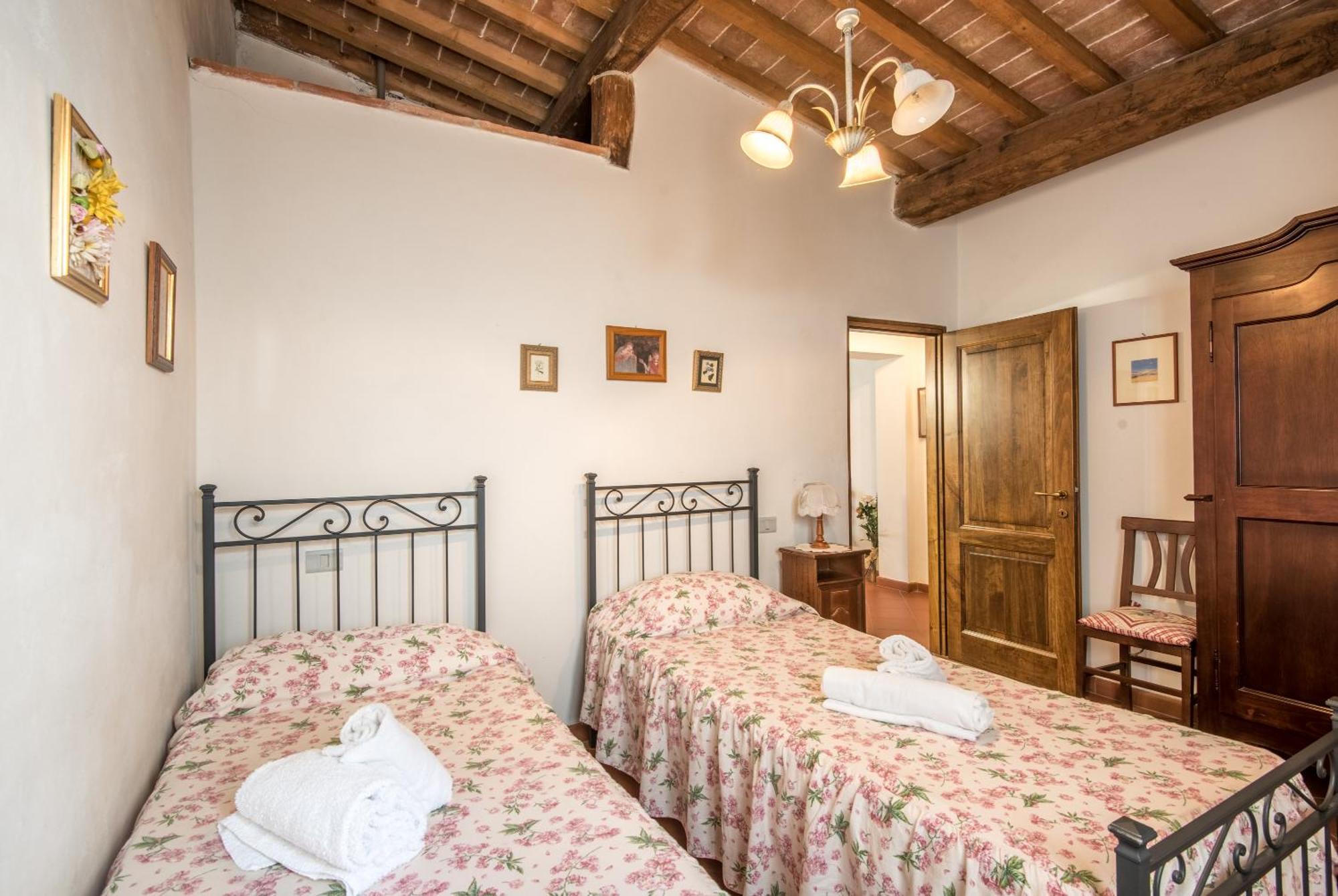 Villa Poggio Primo - Trilocale Etrusco à Castiglion Fibocchi Extérieur photo